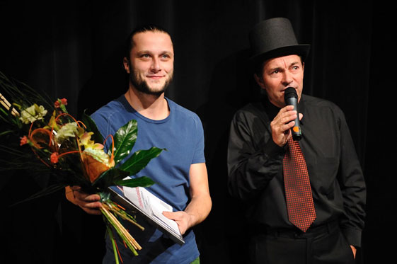 uhráč 09